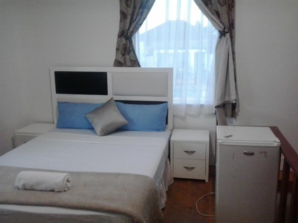 Marathon Lodge Йоханнесбург Номер фото